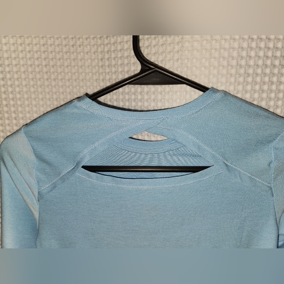 NWOT Old Navy Active Twist Front Top, Girls' Size 8 - Picture 6 of 6